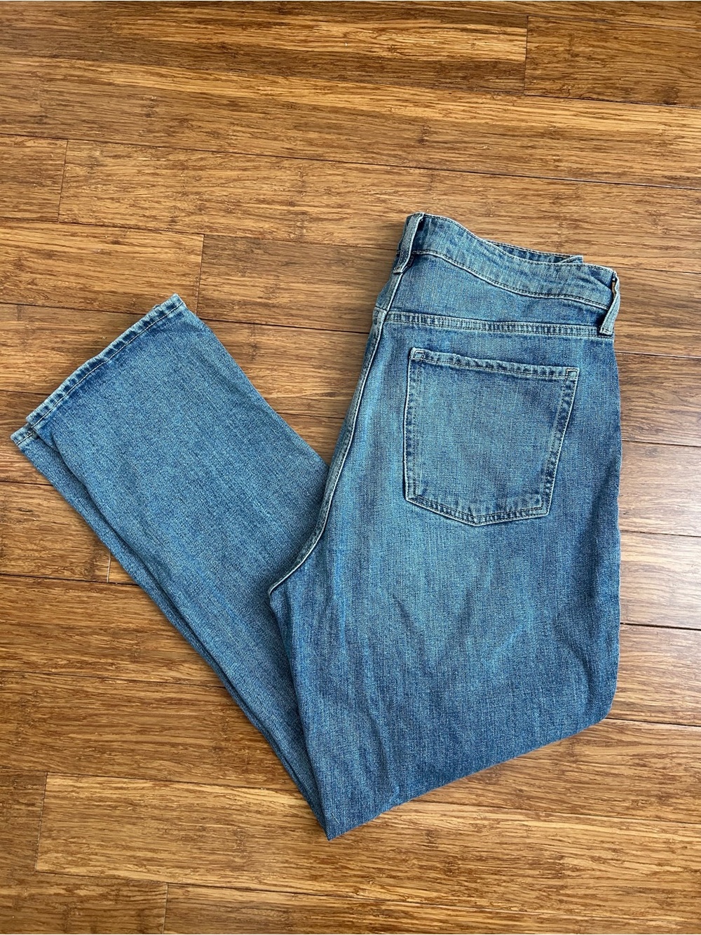 Old Navy Extra High Rise Straight Jeans